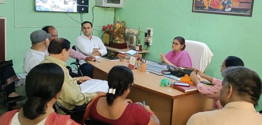 Hathras: Scout-guide building will be established in Malkhan Singh Inter College Thulai