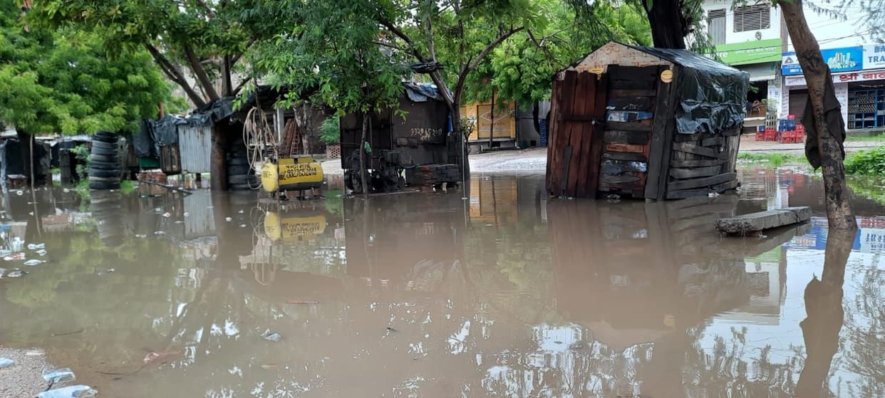 Hathras: Streets, localities submerged in water after rain