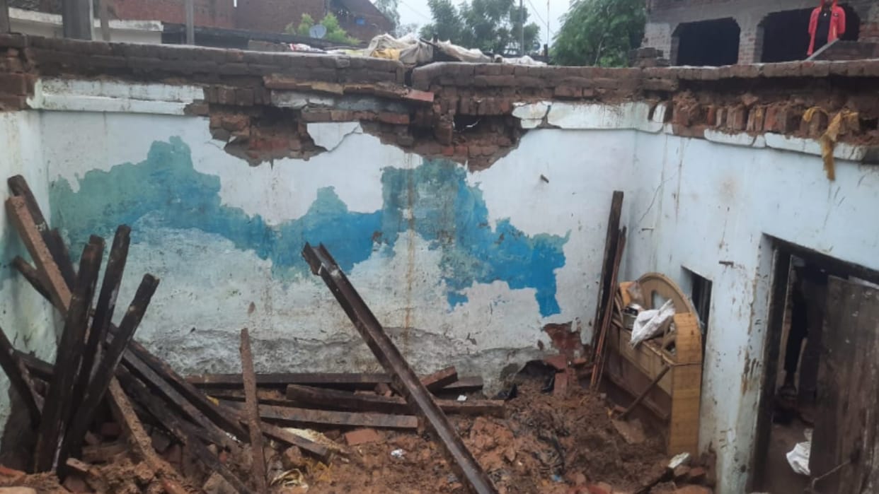 Mother and son sleeping in the house died due to lightning in Muzaffarnagar