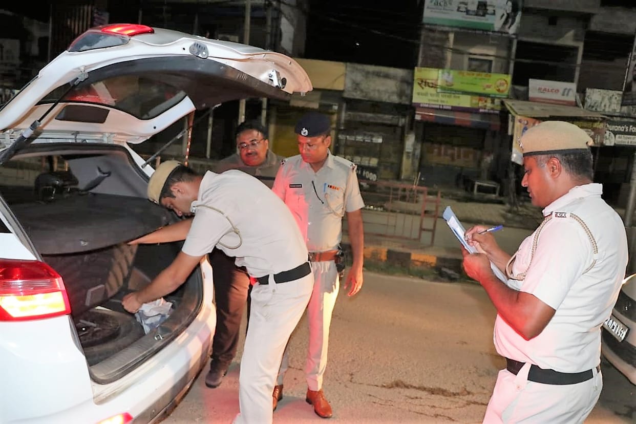 Police checked vehicles by putting 33 blocks, Kurukshetra