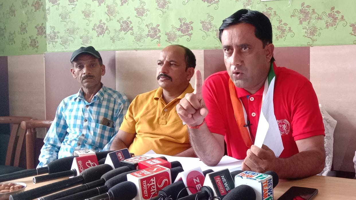 old pension sangharsh samiti adhyaksh mayaram sharma press conference