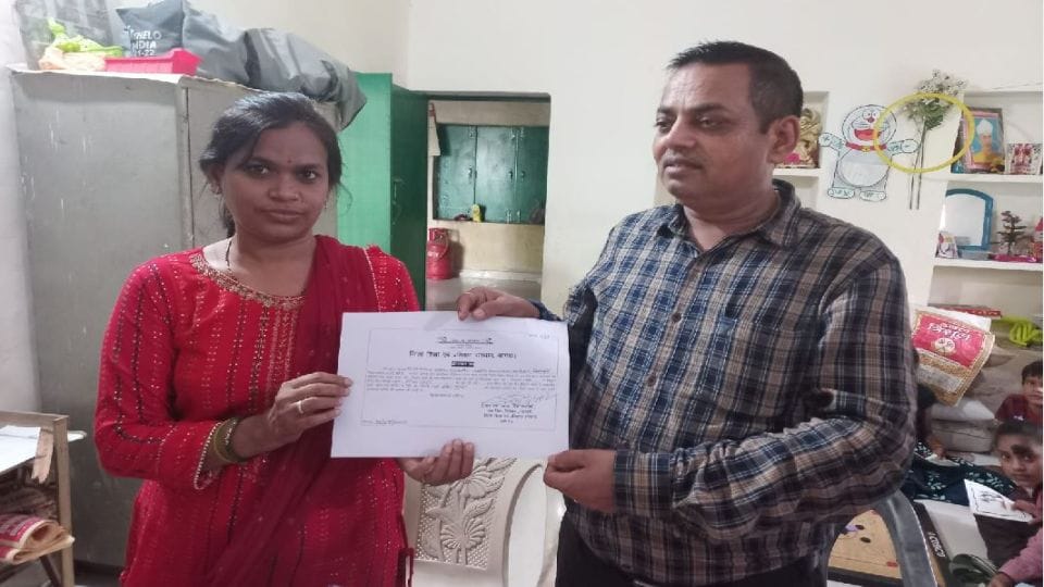 Diet Principal inspected the schools class four students could not read the story in Agra