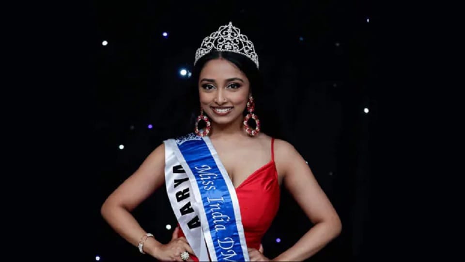 Indian American Aarya Walvekar crowned Miss India USA 2022
