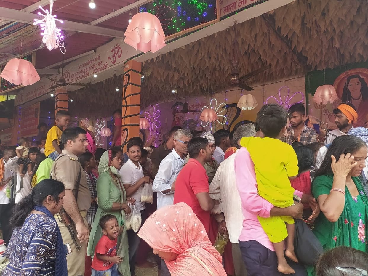 The crowd gathered in the fair even in drizzle