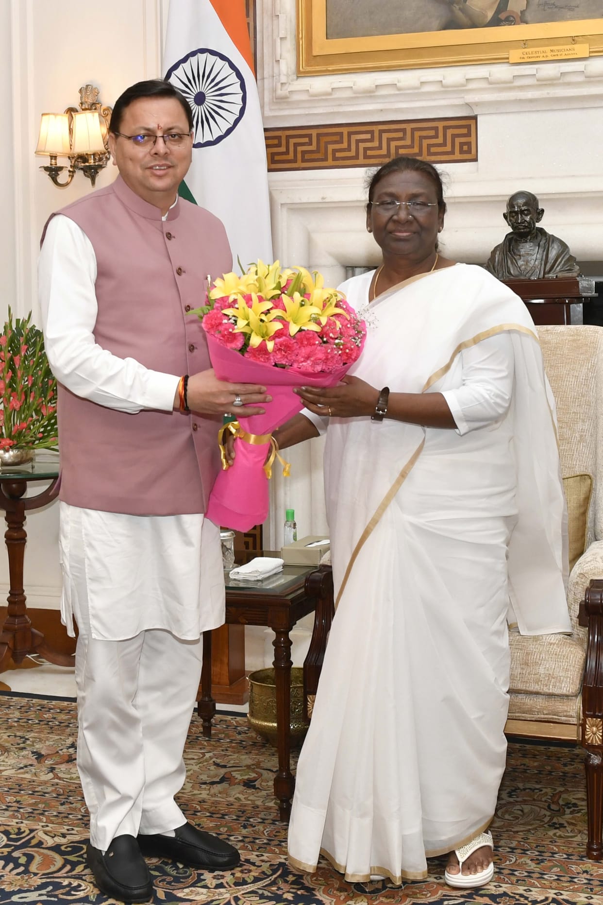 CM Pushkar Singh Dhami meets President Draupadi Murmu at Rashtrapati Bhavan