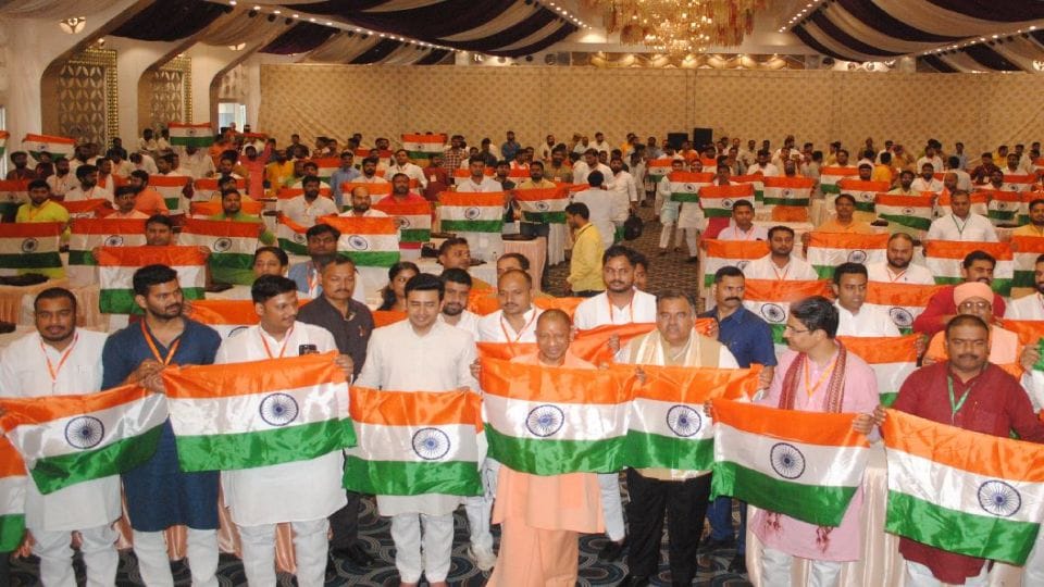 BJP starts preparations for Lok Sabha 2024 by bjym training held in agra