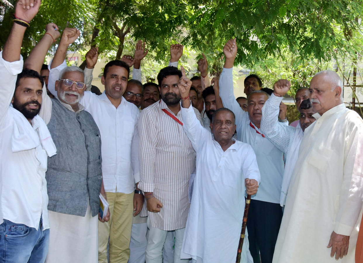 Payment of outstanding sugarcane price should be made with interest