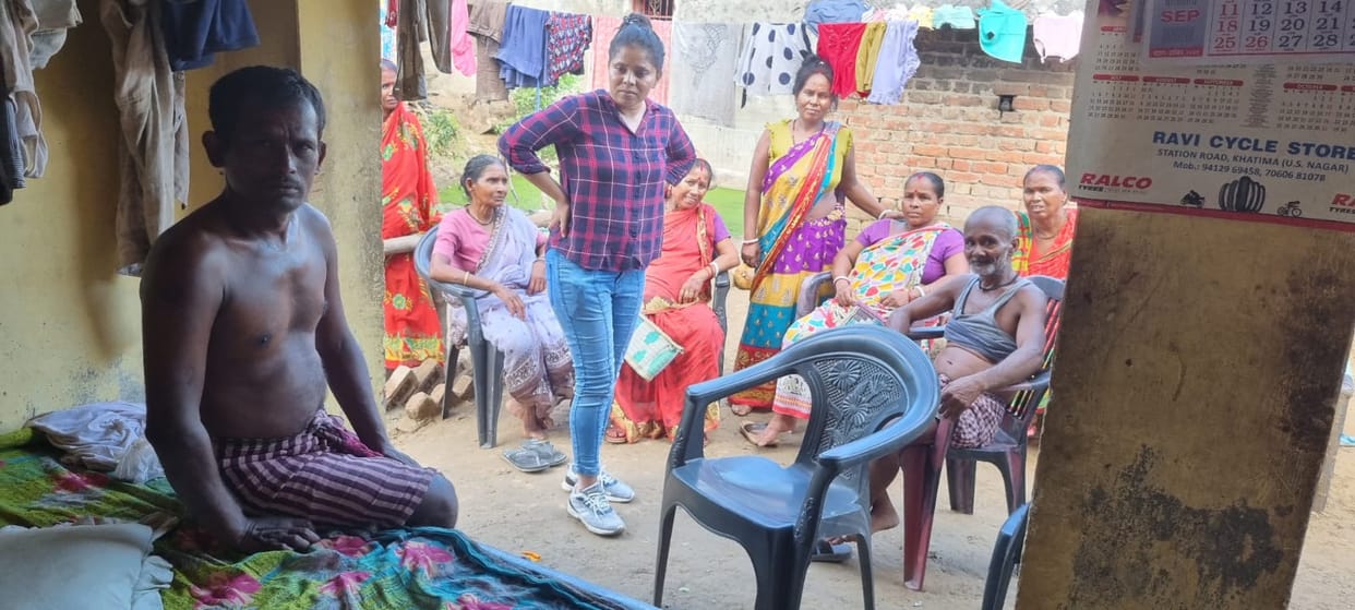 The tiger attacked the laborer