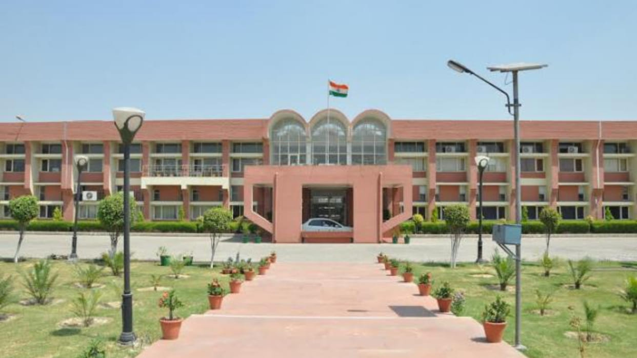 PhD, postgraduate and dual degree entrance examinations at DCRUST from August 13 to 16