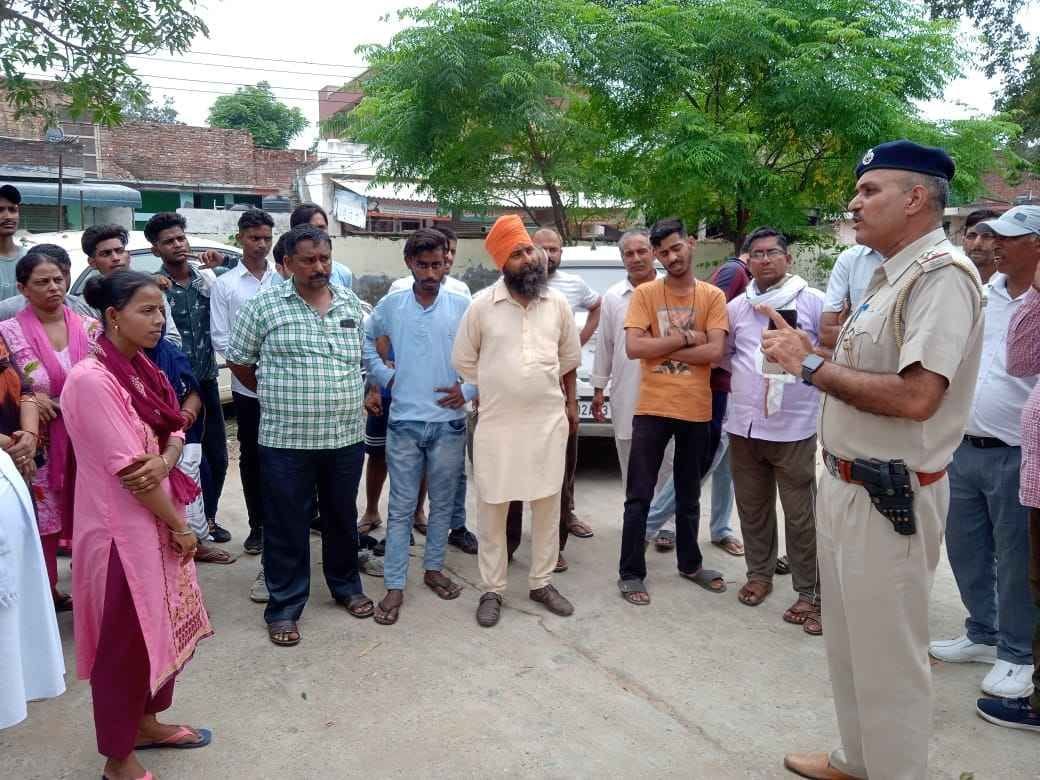 Dissatisfied with the action of the police, the family created a ruckus in the police station