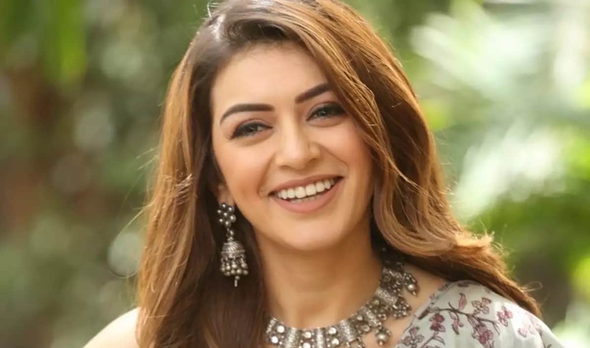 Hansika Motwani Father was against her decision of being actress later became a superstar with Allu Arjun