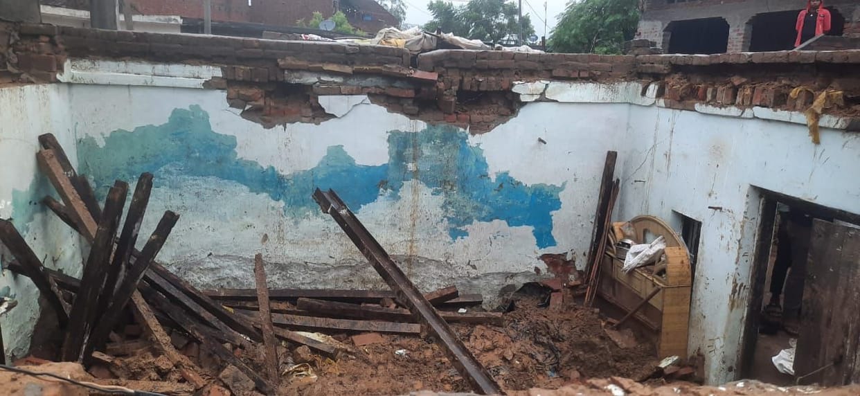 House collapsed due to lightning in Tulheri, mother-son died