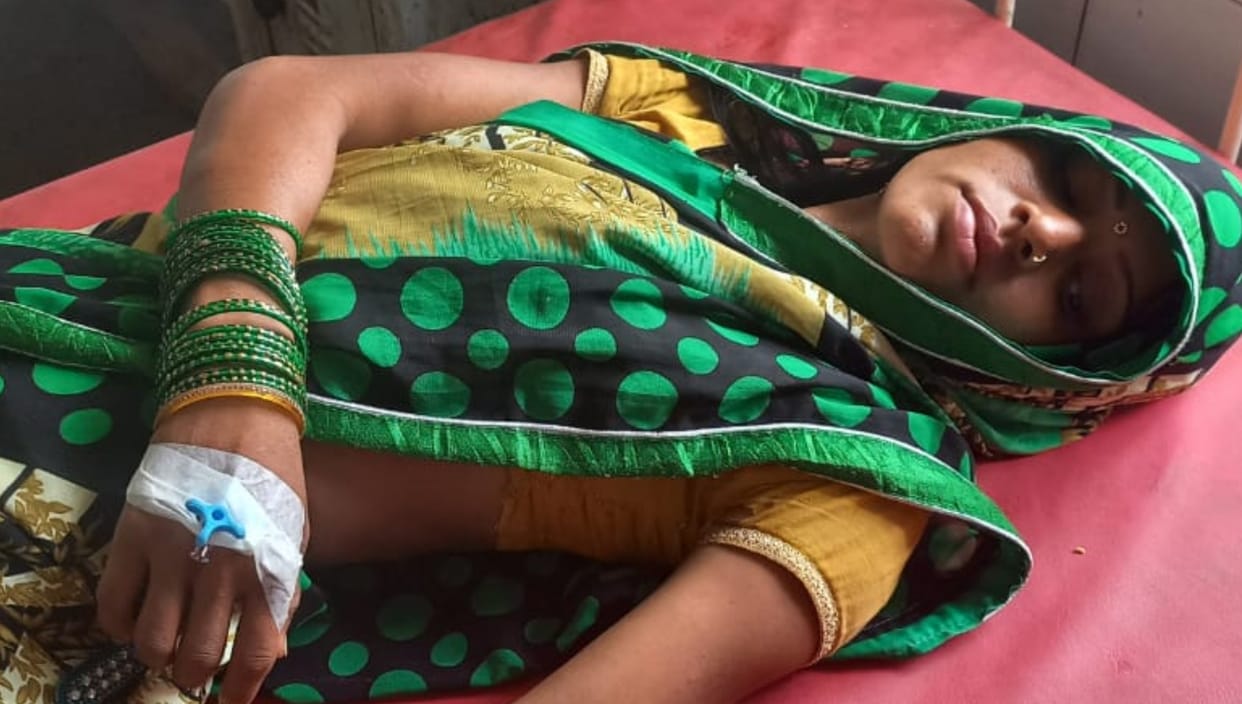 uncle beat up nephew and his wife with sticks in dholpur