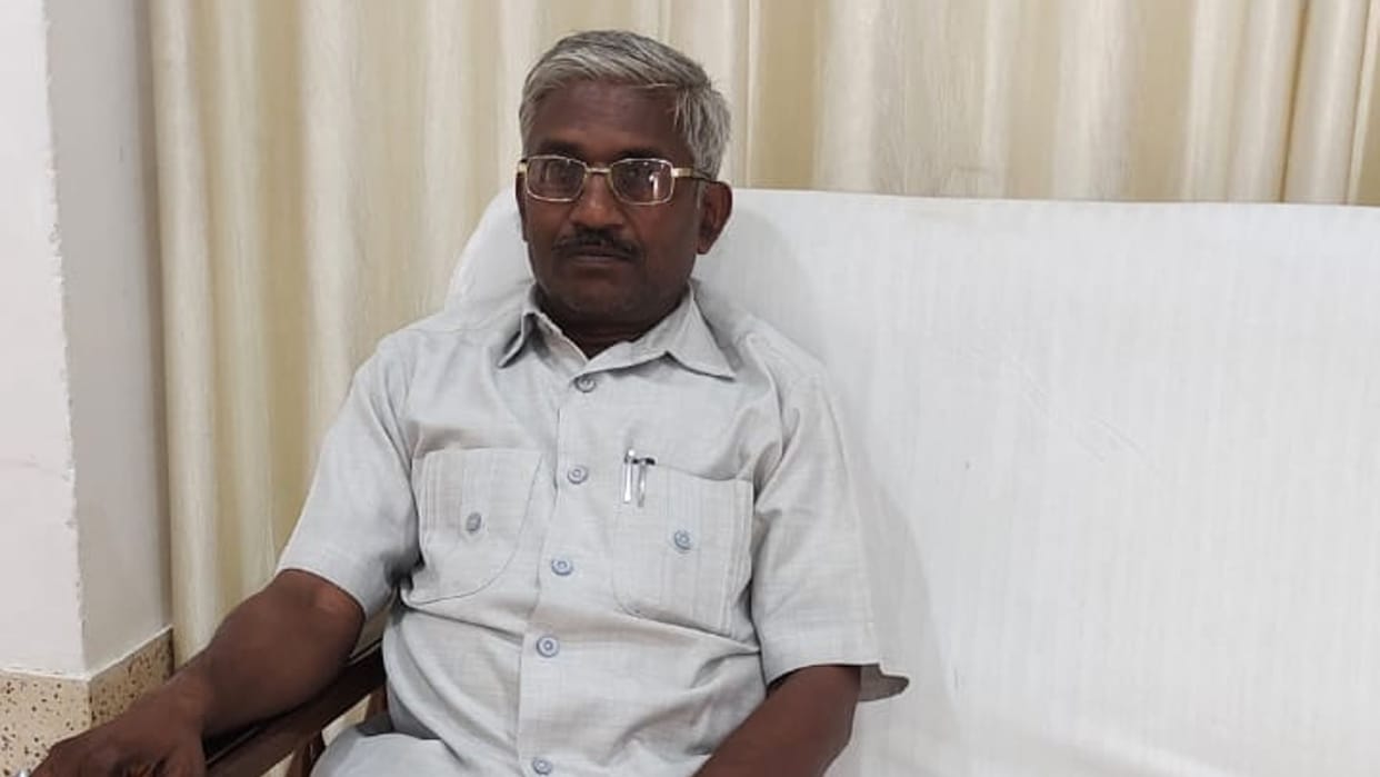 Revenue inspector arrested taking bribe of five thousand rupees in Rewa,