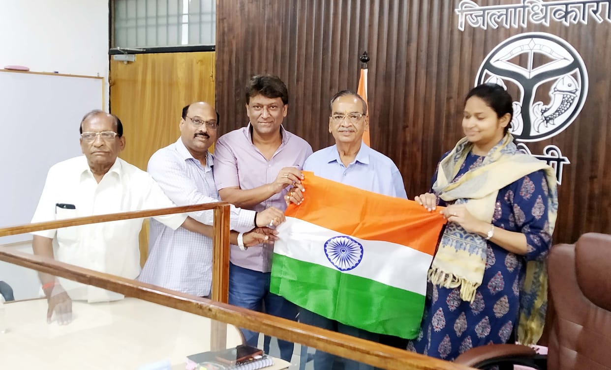 Ekma presented 15 thousand tricolor