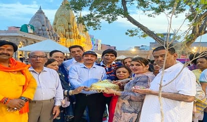 Record of worship of devotees broken in Baba's Dham, seven lakh Shiva devotees reached