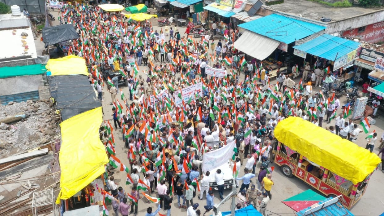 Huge tricolor yatra taken out under the leadership of the Minister of School Education in Shajapur
