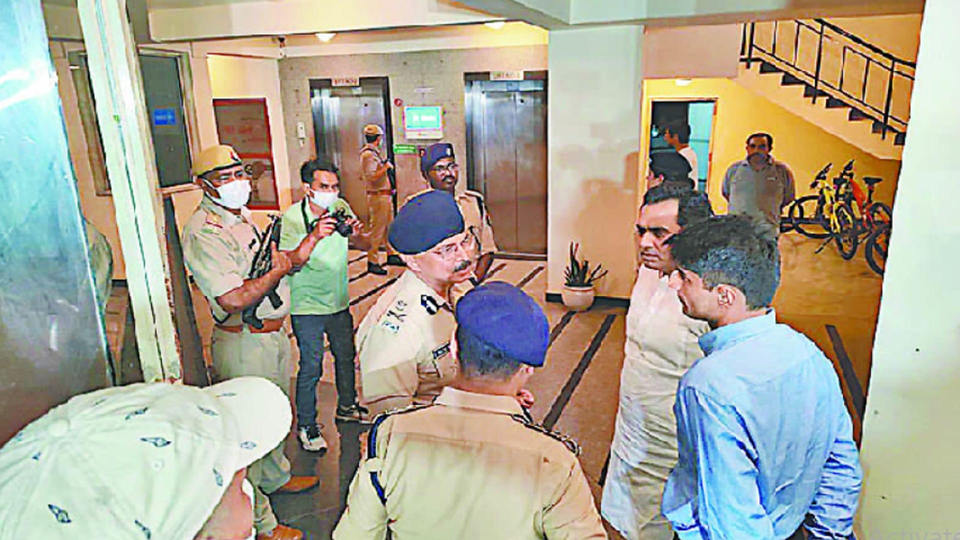 Shrikant Tyagi caught on CCTV in Haridwar, mobile switched off-on more than 12 times