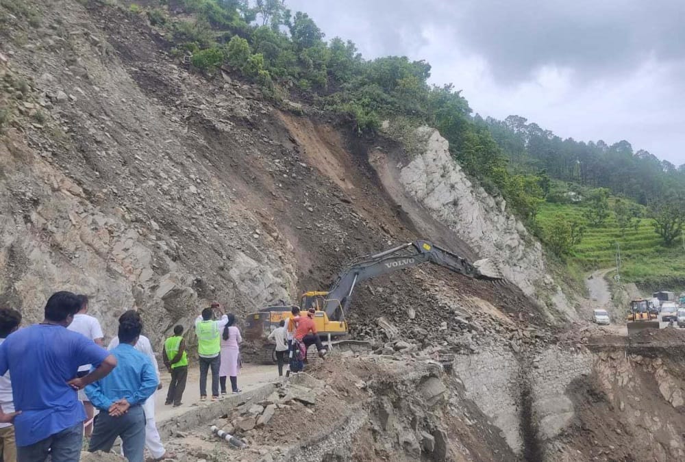 Uttarakhand Weather Update: Road Closed after Mountain Collapse on Tanakpur Pithoragarh Highway