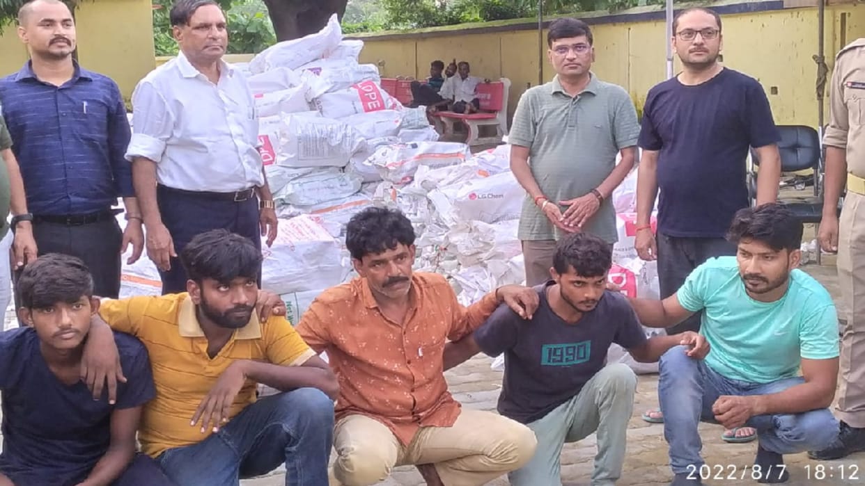 Drugs were being sent from Agra to West Bengal by Gorakhpur