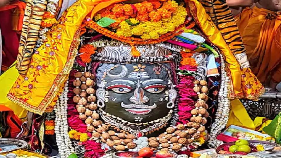 Sawan Somwar: Wonderful Shiva temples of Madhya Pradesh