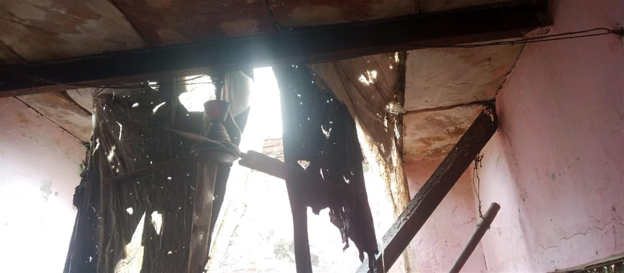 Couple including girl injured due to roof of verandah falling in village Nagla Rani