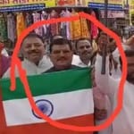 उल्टा तिरंगा थामे बीजेपी सांसद