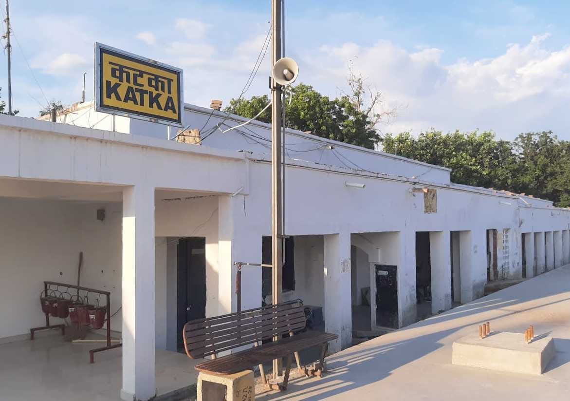 August Revolution: Revolutionaries burnt three stations