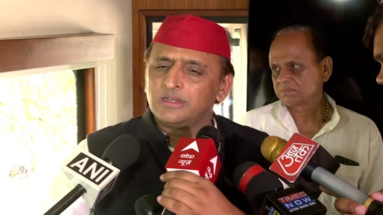 Akhilesh Yadav accuses the government, there is no arrangement for protection from cold in the state