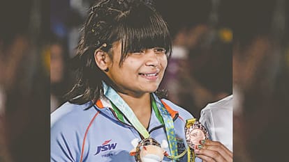 AAP leaders targets CWG Medalist wrestler Divya Kakran, says Seek vote for BJP, but notes from Kejriwal Video