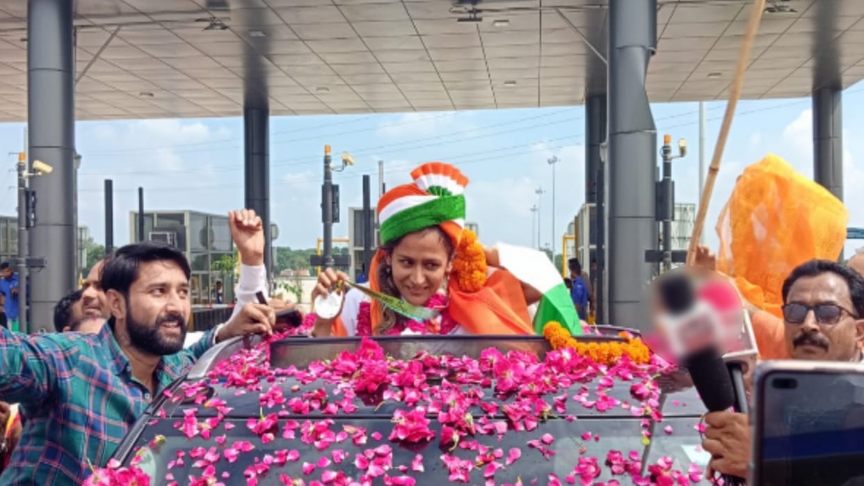 CWG 2022: Priyanka Goswami who won the country a medal in walking welcomed in Meerut