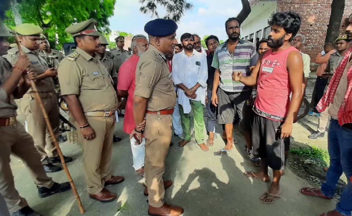 See in pictures Ruckus on Tajiya swords on both sides sticks and stones curfew like situation in mirzamorad