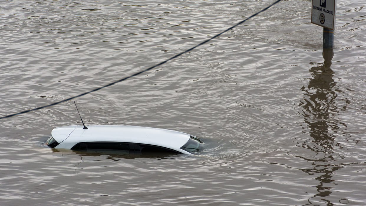 Family Follows Google Maps In Kerala Ends Up Driving Car Right Into Canal