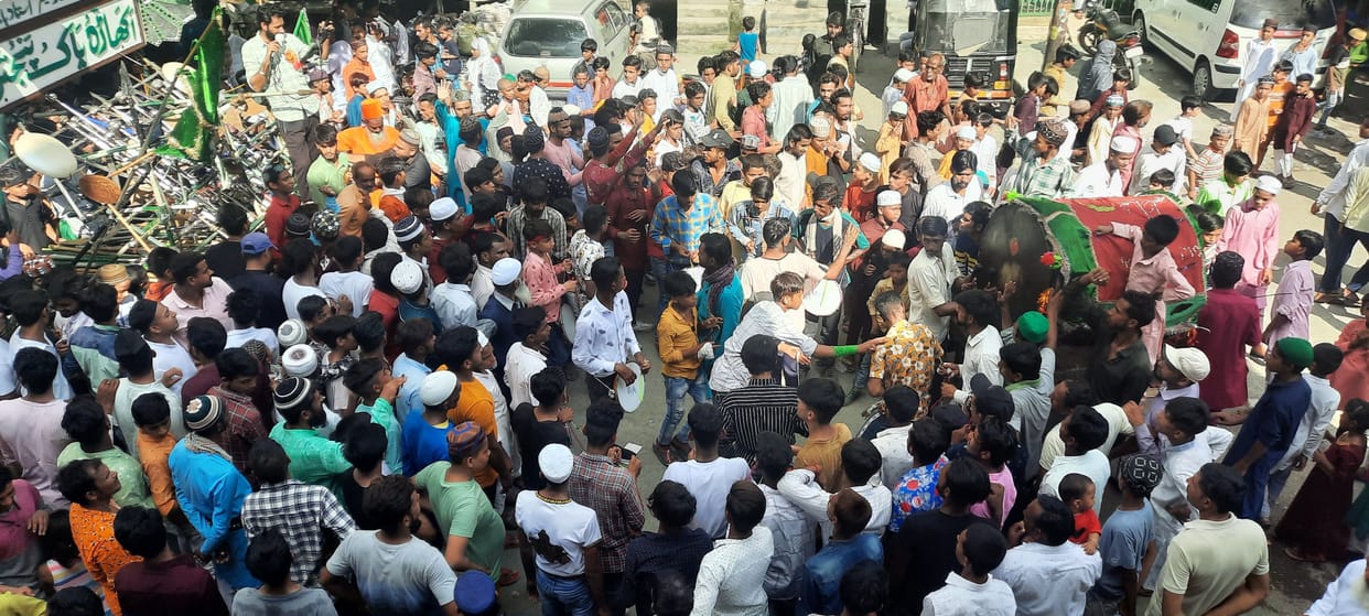 Hussaini always resonated in the procession.