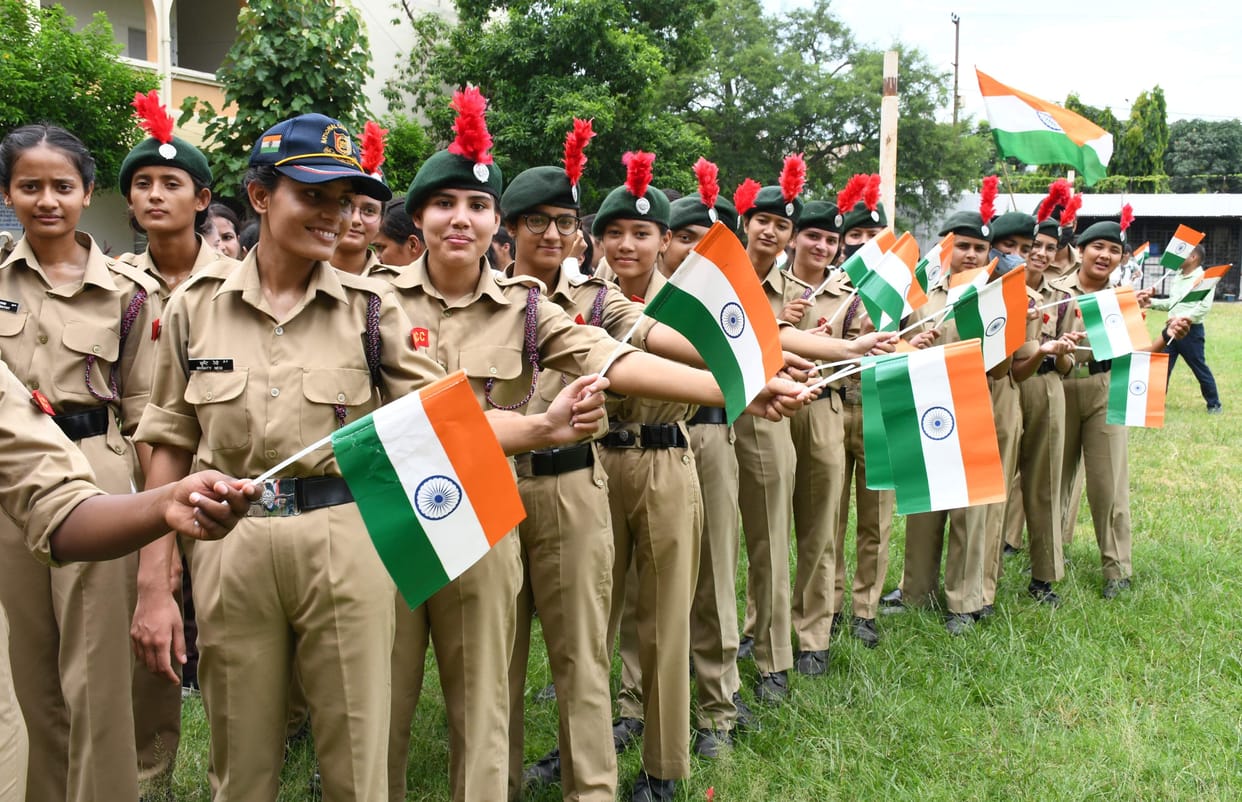 Tricolor journey to every house from colleges