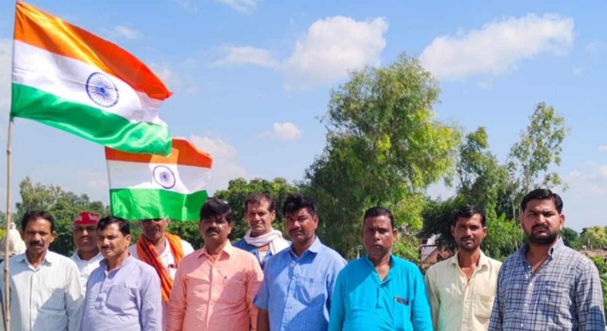 Lucknow News : Tricolor campaign started from door to door by SP, started from Kannauj