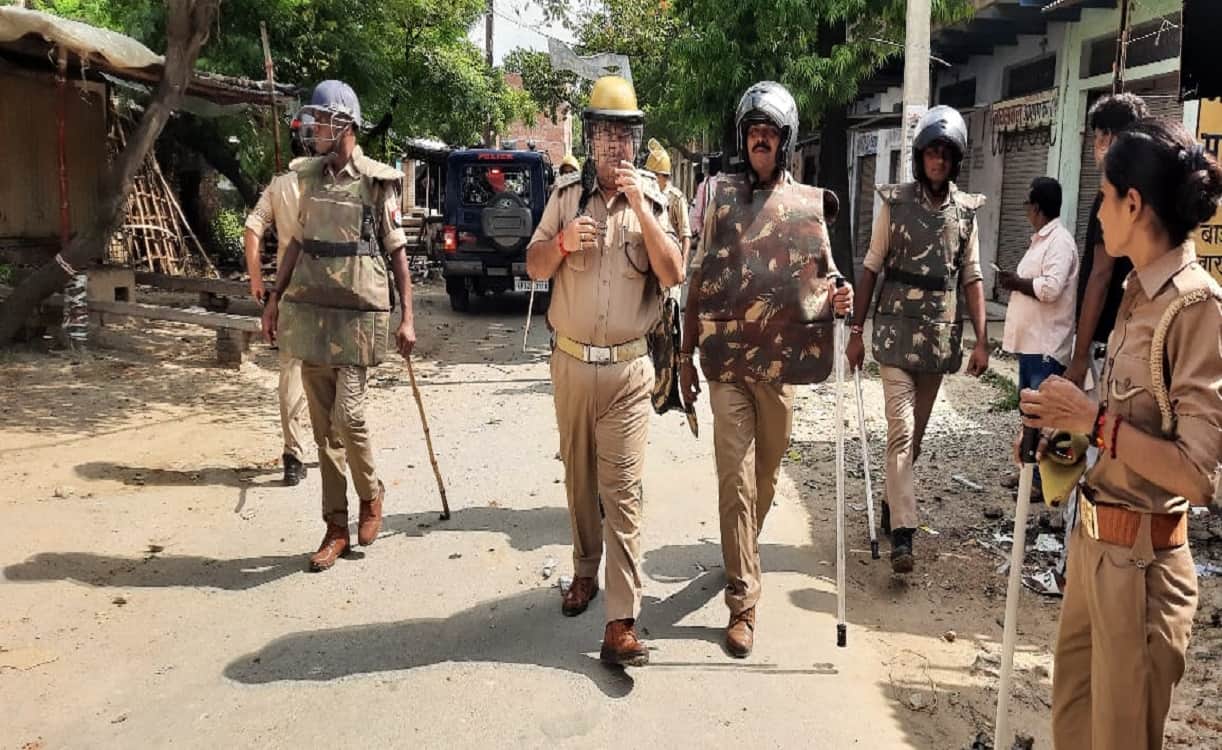 See in pictures Ruckus on Tajiya swords on both sides sticks and stones curfew like situation in mirzamorad