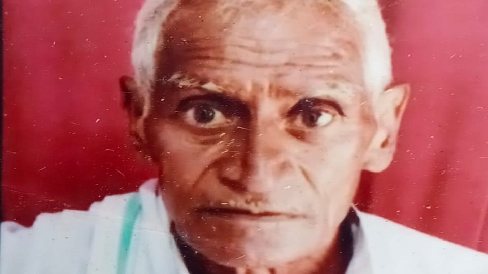 Elderly murdered in a land dispute in Hathras by crushing him with a brick