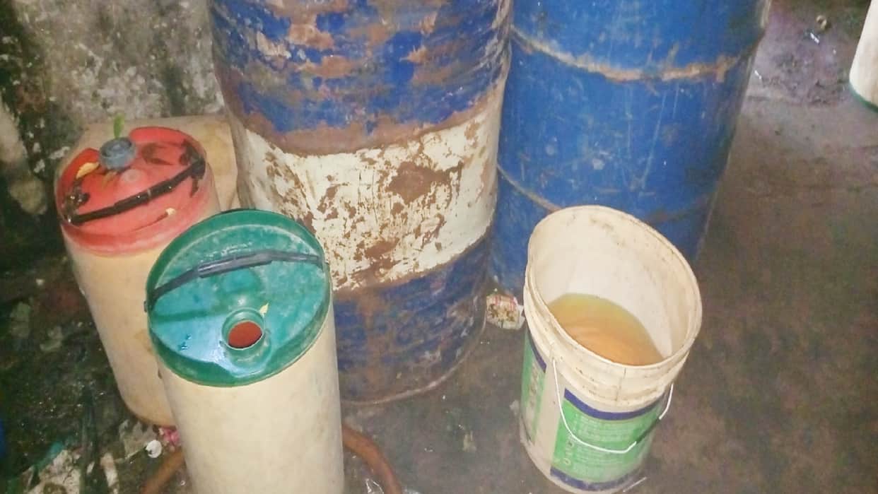 Diesel, petrol and solvent oils of 50 thousand liters of worth 2.5 crore has been caught in Meerut