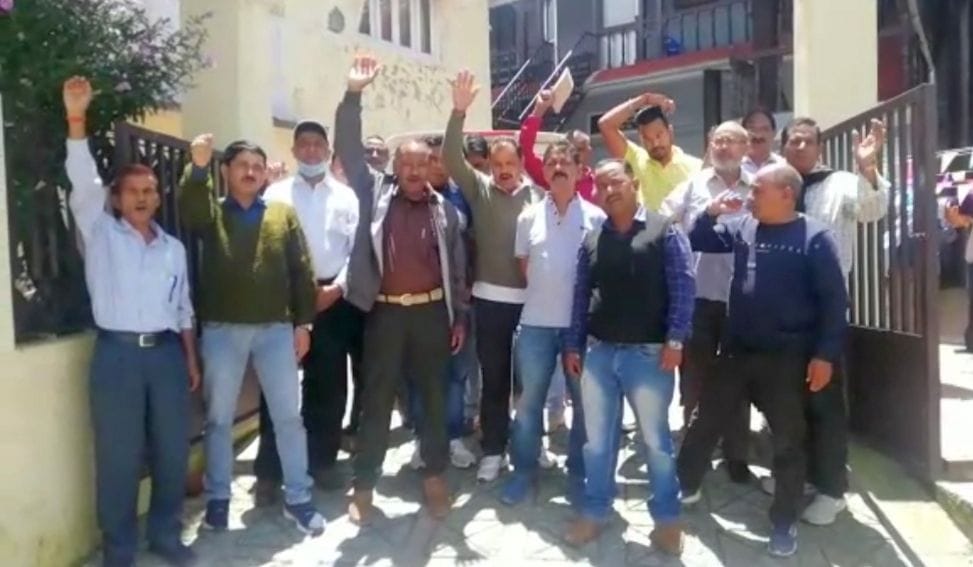 Demonstration of contractors continues in loniv