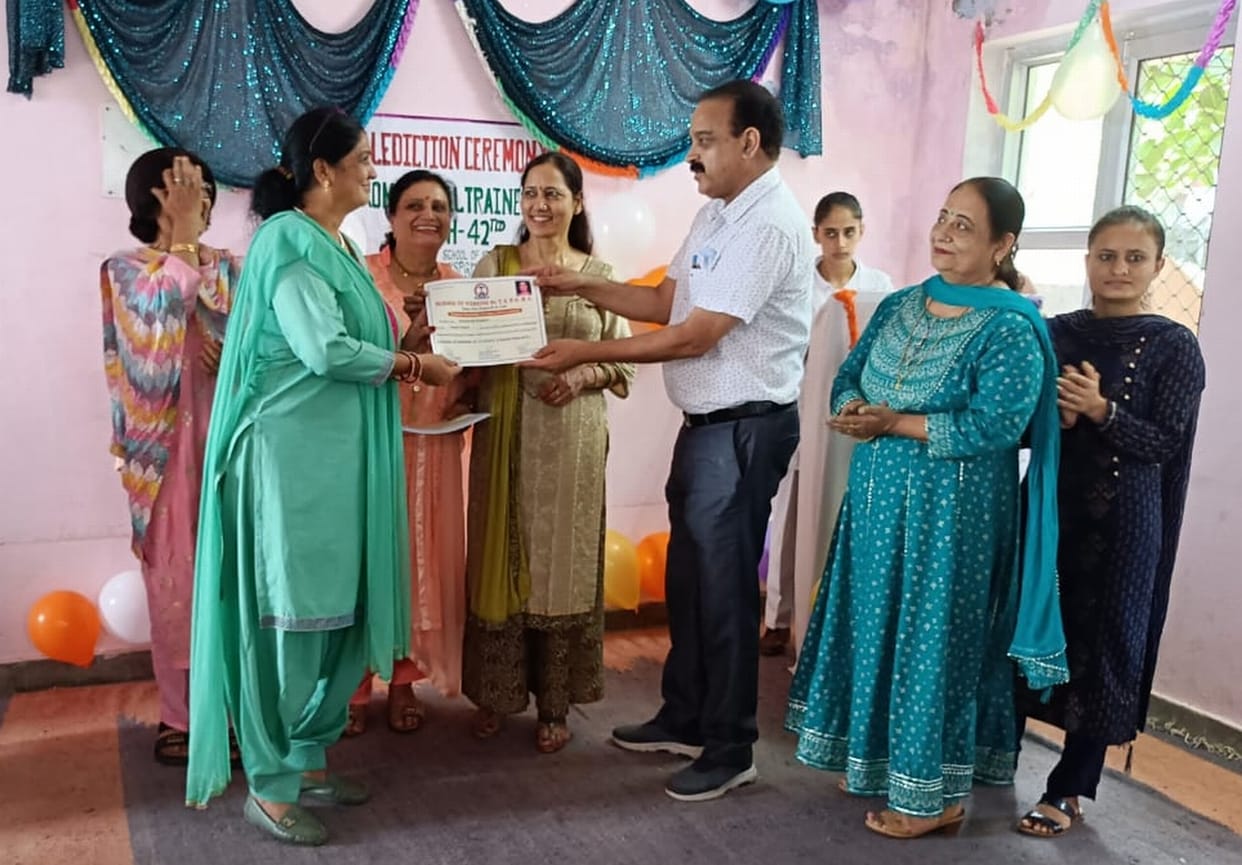 in himachal pradesh 26 multi task health worker will appointed as paryaveksak