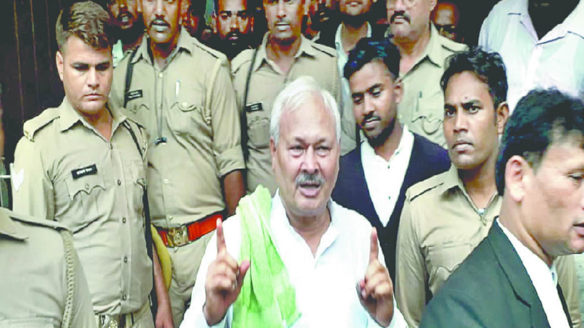 GRP constable murder case Umakant stood before the judge with folded hands And says sorry sir