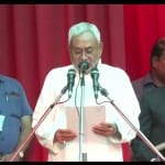नीतीश कुमार ने ली सीएम पद की शपथ