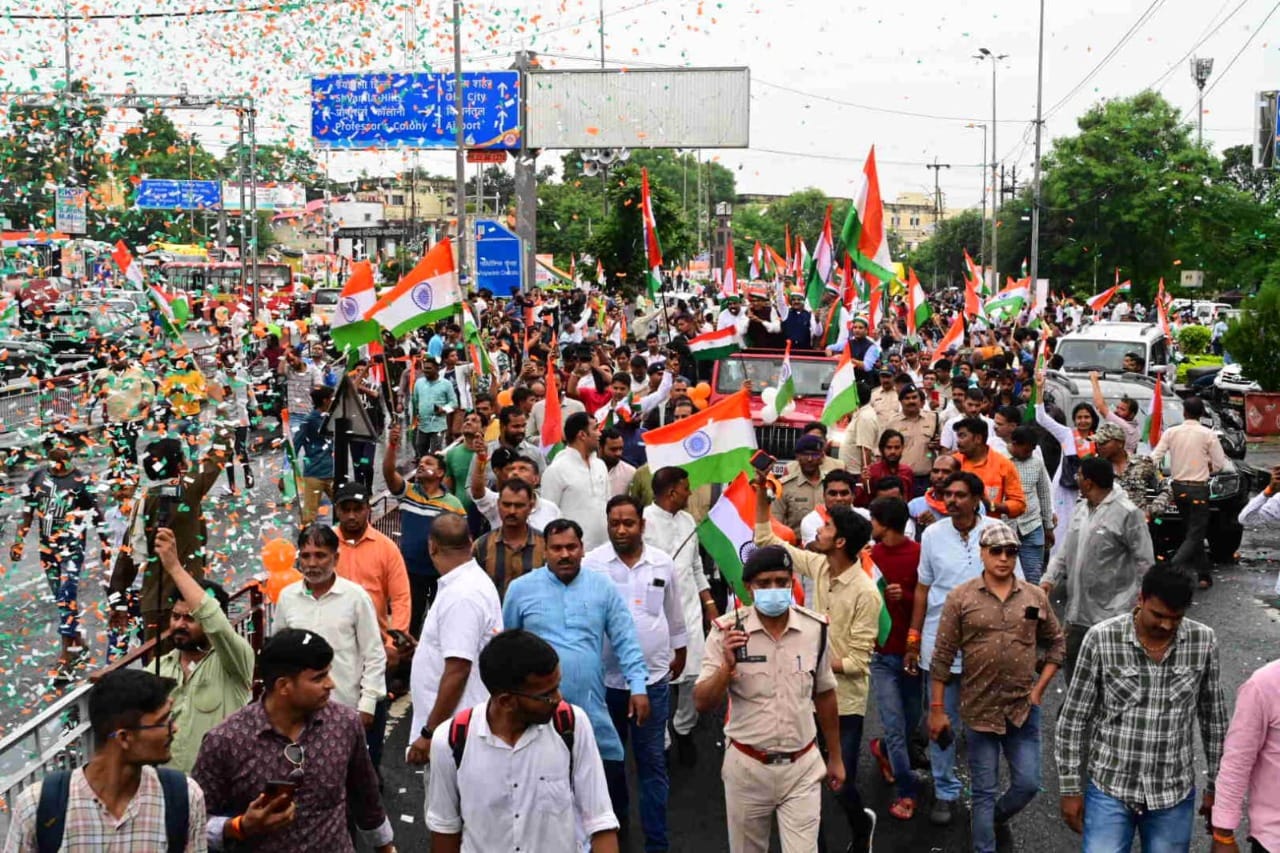 Har Ghar Tiranga: Tricolor yatra came out with Bharat Mata's cheers, CM said, definitely hoist the tricolor at