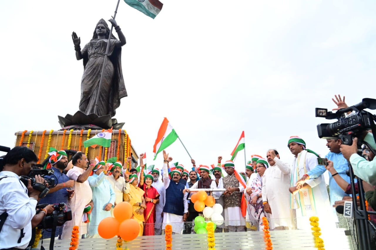 Har Ghar Tiranga: Tricolor yatra came out with Bharat Mata's cheers, CM said, definitely hoist the tricolor at