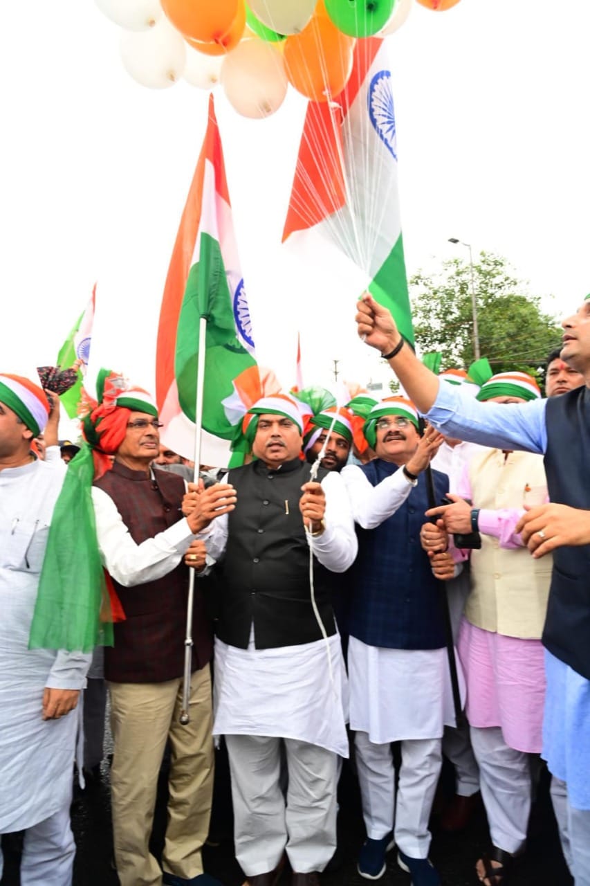 Har Ghar Tiranga: Tricolor yatra came out with Bharat Mata's cheers, CM said, definitely hoist the tricolor at