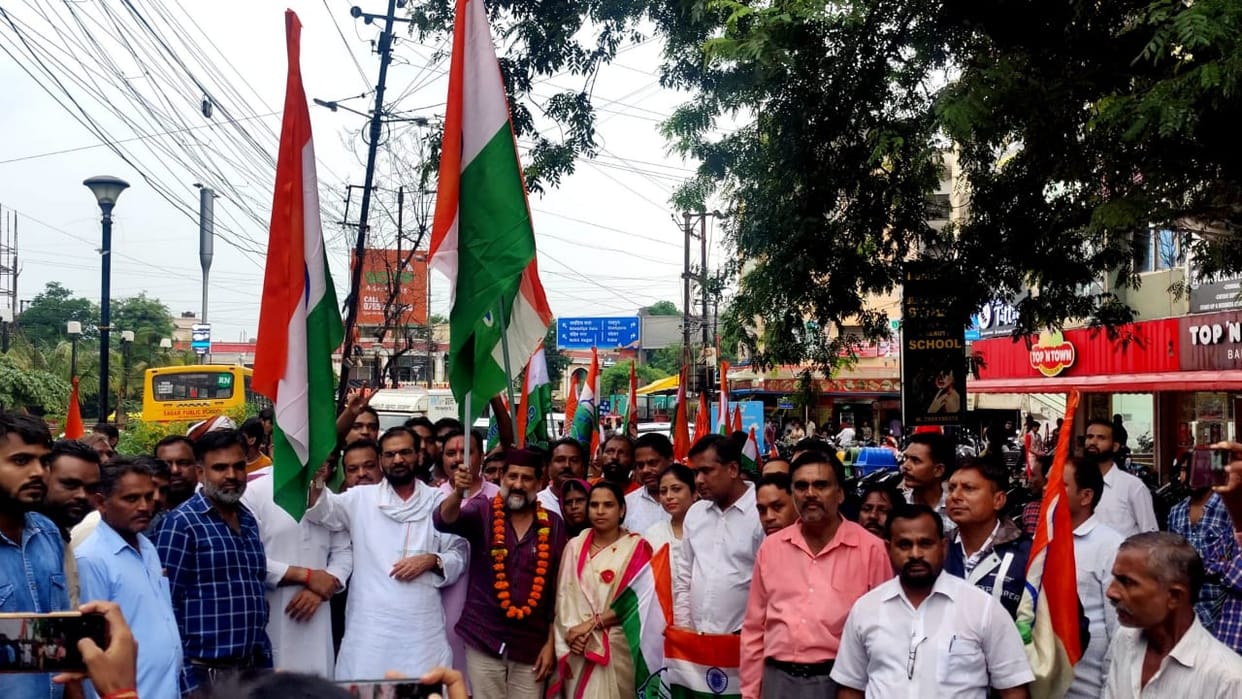 Bhopal Tricolor Tour: Arif Masood said that our India is a country that unites all religions