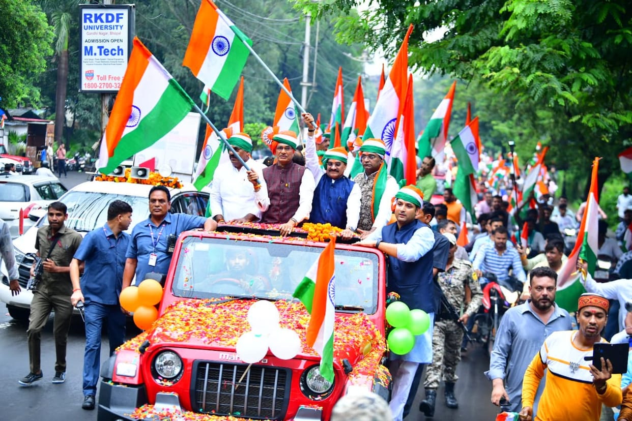 Har Ghar Tiranga: Tricolor yatra came out with Bharat Mata's cheers, CM said, definitely hoist the tricolor at