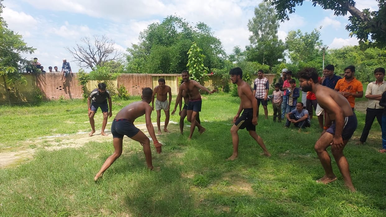 Hardoi, Harpalpur in Kabaddi and Khadipur team won in Volleyball
