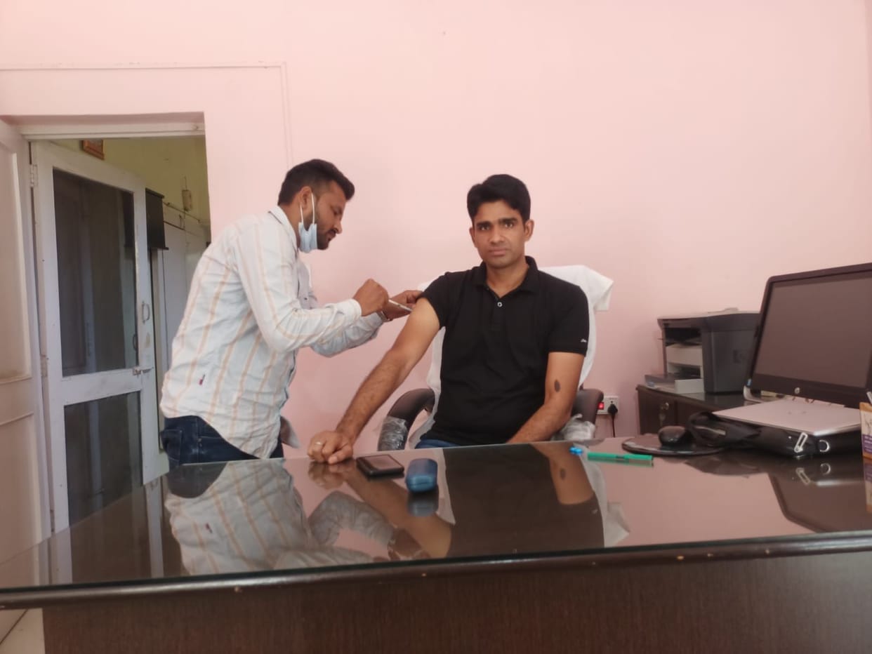 Second dose of corona protection of two lakh people pending for 6 months